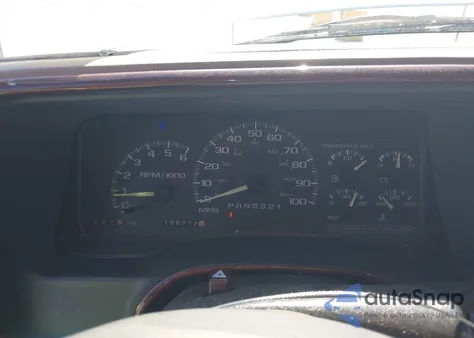 2000 Chevrolet C2500 z USA, uszkodzony, nr VIN 1GCGC29J4YF429311